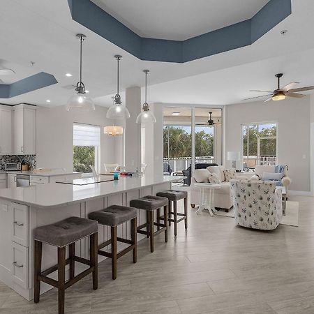 Waterfront Condo W/ Bay Views, Pool & Tennis Court Fort Myers Beach Eksteriør billede