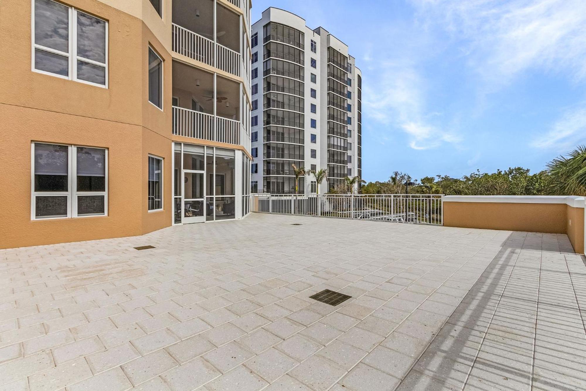 Waterfront Condo W/ Bay Views, Pool & Tennis Court Fort Myers Beach Eksteriør billede