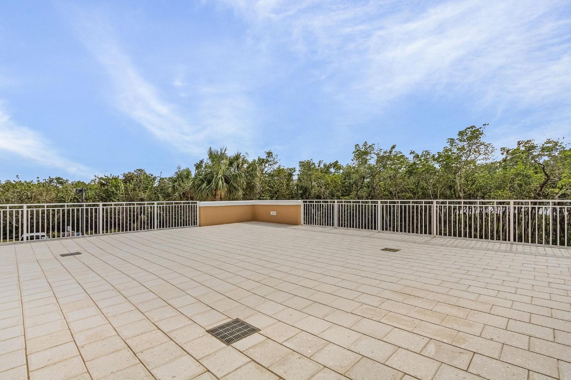 Waterfront Condo W/ Bay Views, Pool & Tennis Court Fort Myers Beach Eksteriør billede